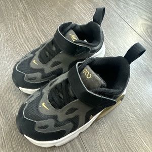 Nike air max 200 kids runners size 7C